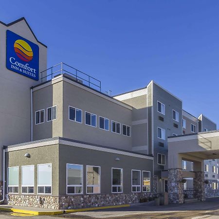 Comfort Inn & Suites Yorkton Exterior photo