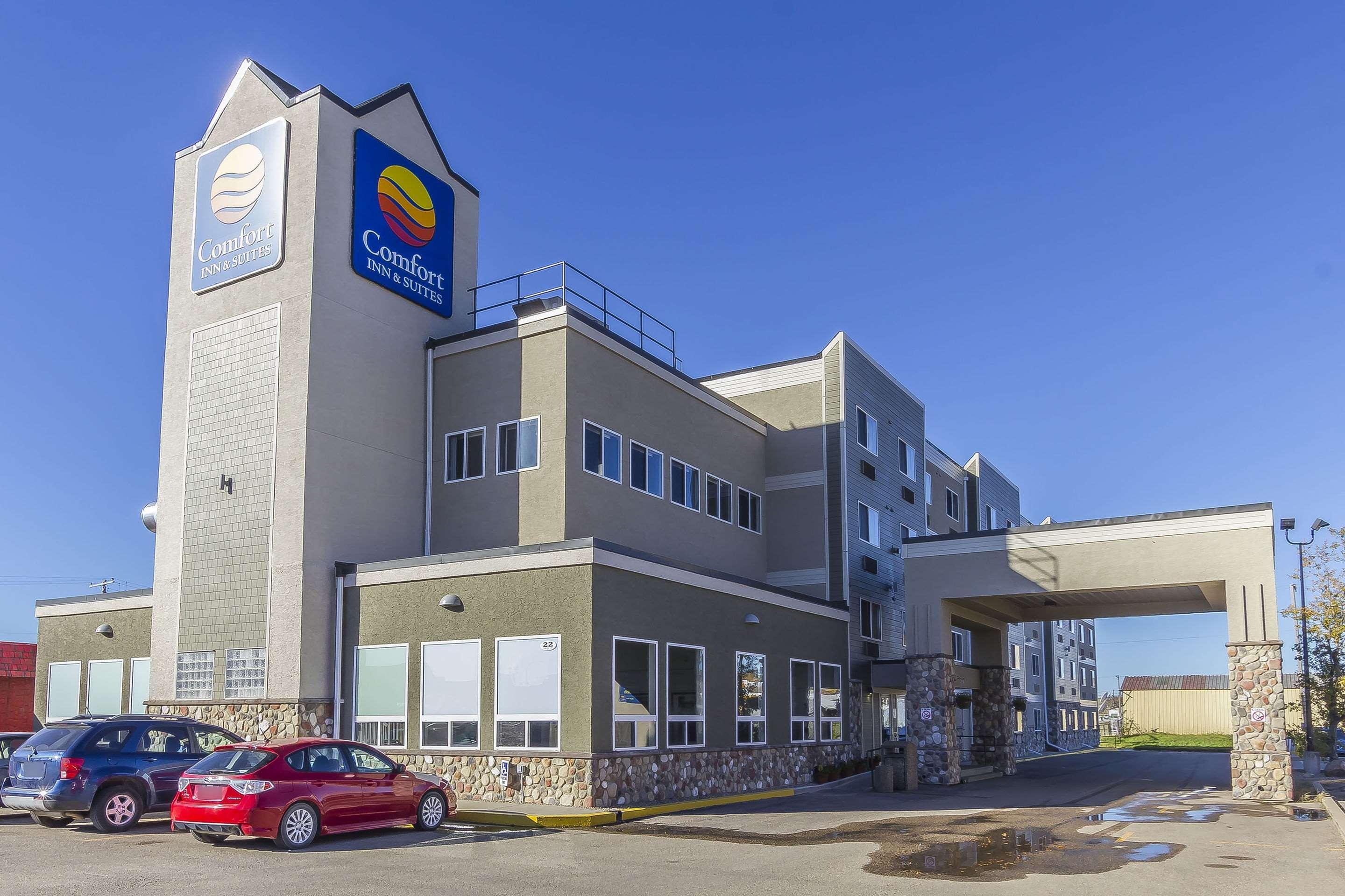 Comfort Inn & Suites Yorkton Exterior photo